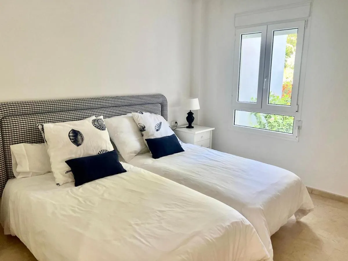 Los Monteros Palm Beach, Private Garden, Beach Front Marbella Apartamento